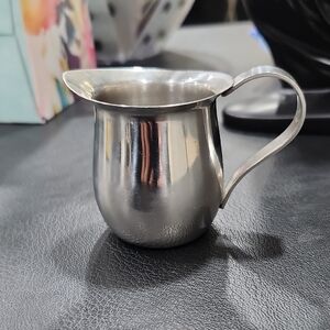 VINTAGE EKCO STAINLESS STEEL MINI CREAMER PITCHER